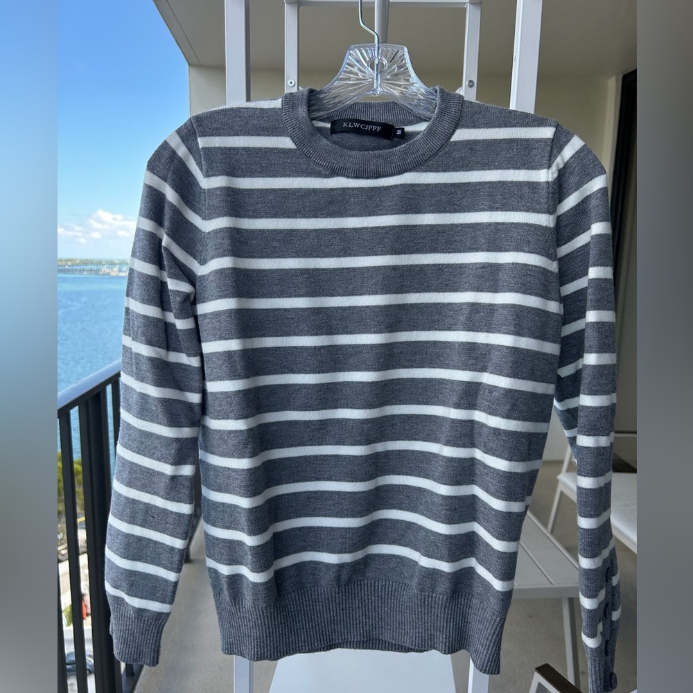 Calvin Klein Men's Gray and White Striped Crewneck Sweater